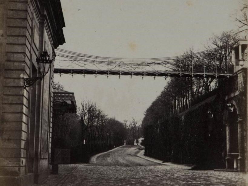 Passerelle du palais